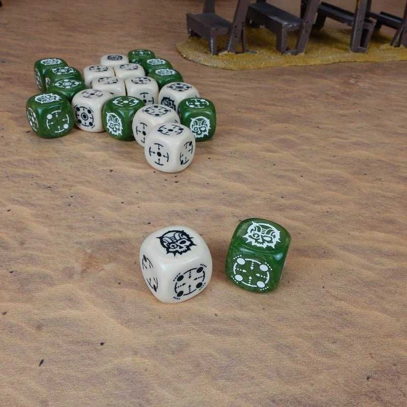 Q Workshop Crosshairs Compact D6 RPG Kauliukų Rinkinys (Smėlio Ir Alyvuogių Sp.)