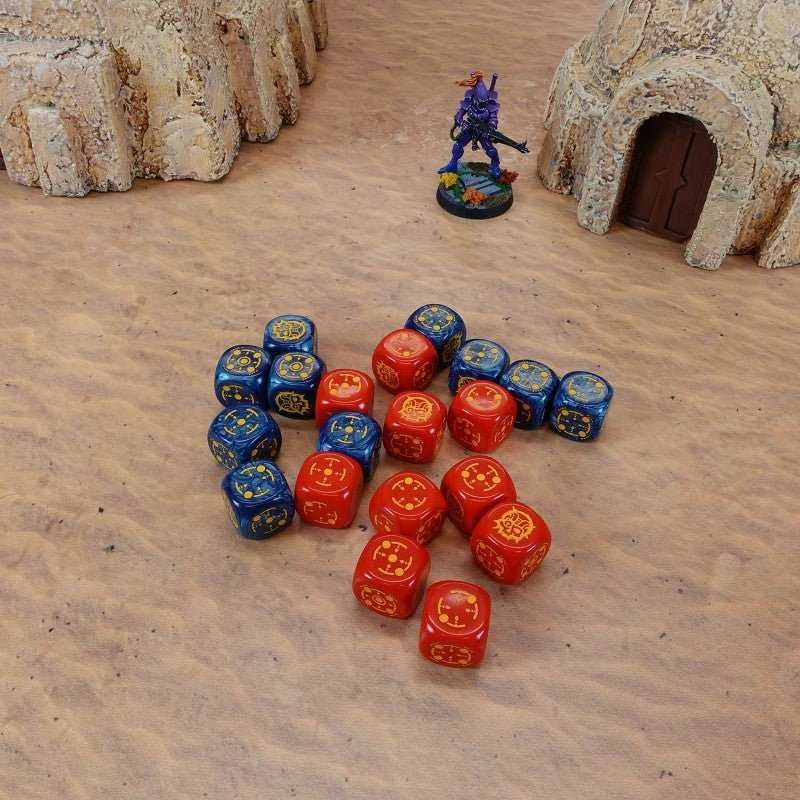 Q Workshop Crosshairs Compact D6 RPG Kauliukų Rinkinys (Kobalto Ir Raudona Sp.)