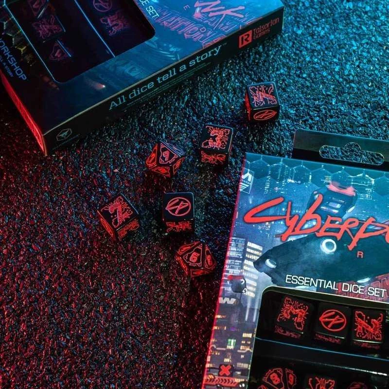 Q Workshop Cyberpunk Raudona Essential Kauliukų Rinkinys Juodos Ir Raudonos Spalvos