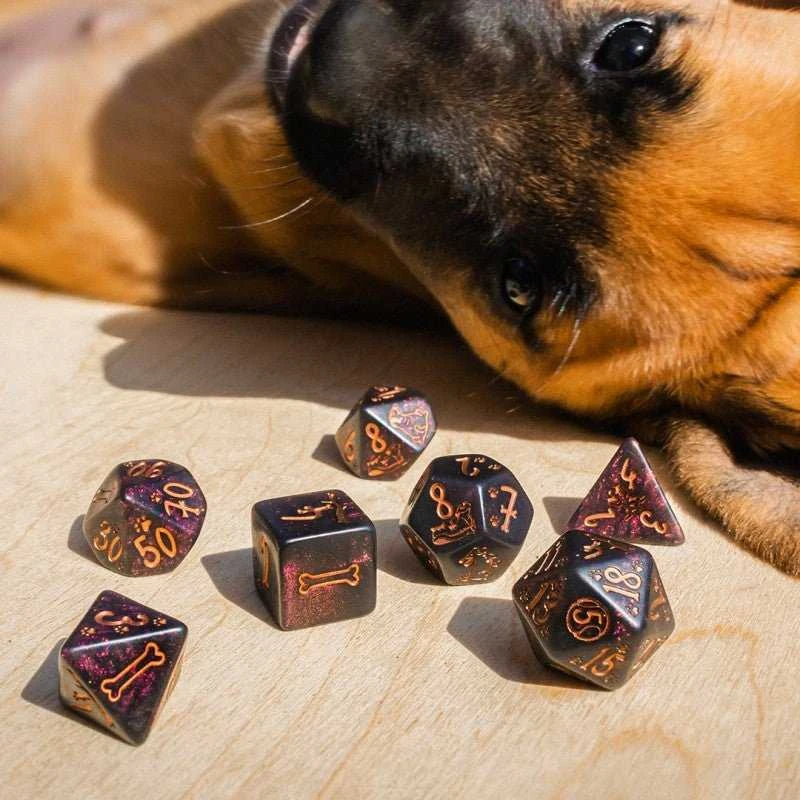 Q Workshop DOGS Dice Set: Luna Kauliukų Rinkinys