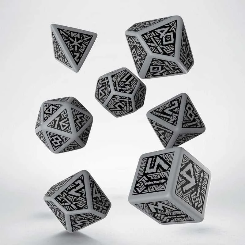 Q Workshop Dwarven Kauliukų Rinkinys Pilkos Ir Juodos Spalvos