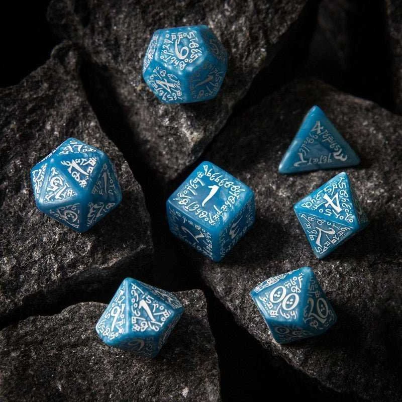 Q Workshop Elvish kauliukų rinkinys mėlynos ir baltos spalvos