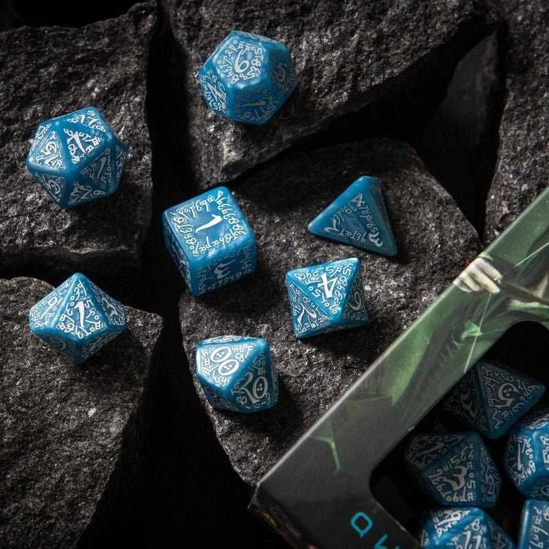 Q Workshop Elvish kauliukų rinkinys mėlynos ir baltos spalvos