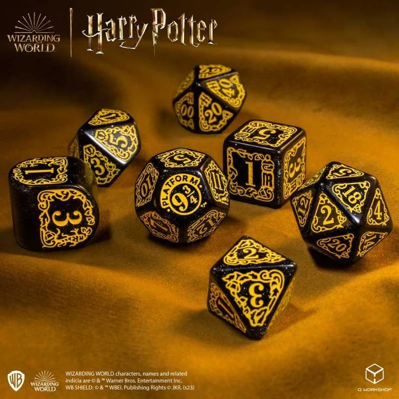 Q Workshop Harry Potter Hufflepuff Modern Dice Kauliukų Rinkinys (Juodos Sp.)