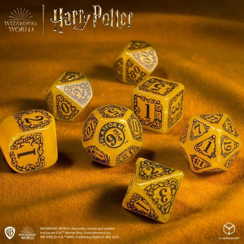 Q Workshop Harry Potter. Hufflepuff Modern Dice Kauliukų Rinkinys (Geltonos Sp.)