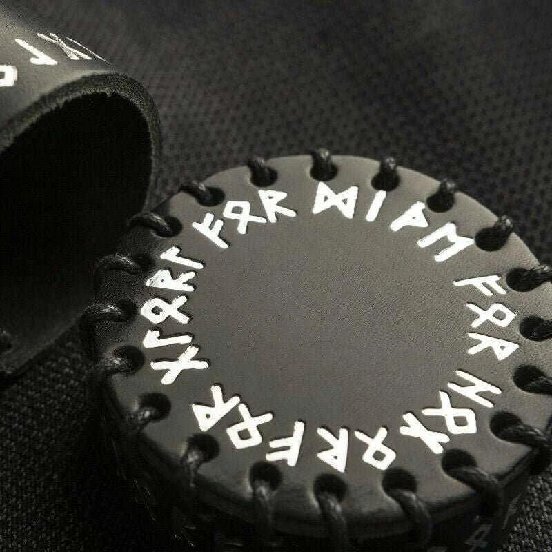 Dėlionė Q Workshop Runic Juodas Leather Kauliukų Puodelis