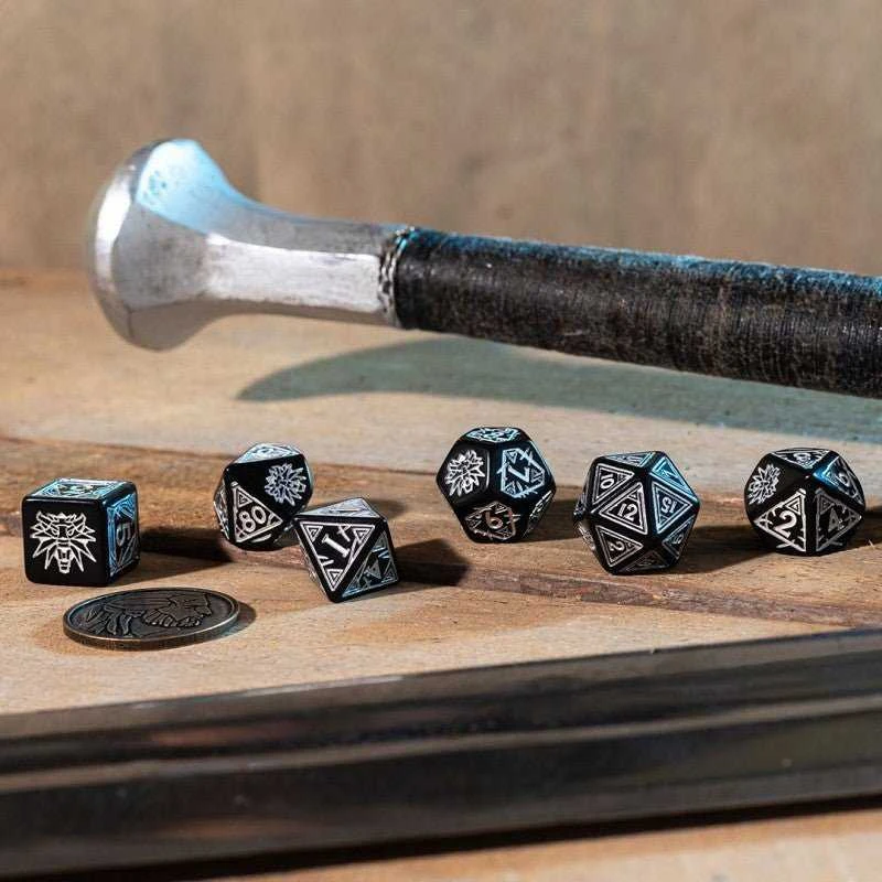 Dėlionė Q Workshop The Witcher Geralt Sidabrinis Sword Kauliukų Rinkinys Juodos Ir Sidabro Sp