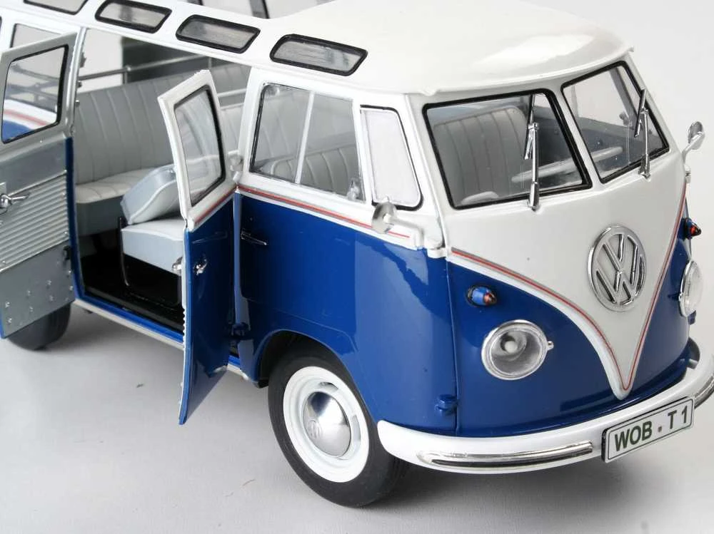 Revell 07399 Volkswagen T1 Samba Bus 1:24 plastikinis surenkamas modelis