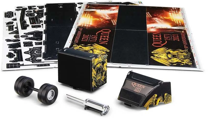 Revell 3D dėlionė QUEEN Tour Truck – 50-mečio leidimas, 00230