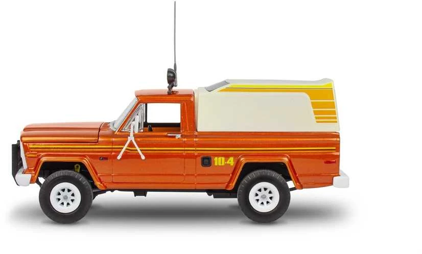 Revell '79 Jeep J-10 pikapas su kemperiu 1/24 surenkamas modelis