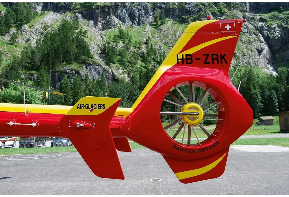 Revell Airbus EC135 „Air Glaciers“ sraigtasparnio modelio rinkinys 1/72