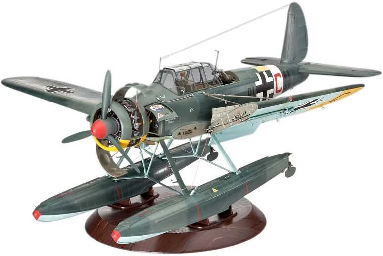 Revell Arado Ar 196A-3 hidroplanas 1/32 – plastikinis surinkimo rinkinys