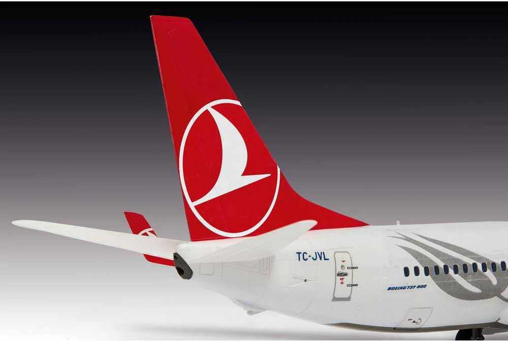 Revell Boeing 737-800 Turkish Airlines 1:144 plastikinis surinkimo rinkinys
