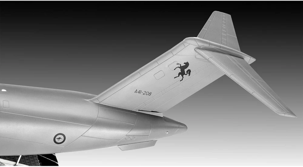 Revell Boeing C-17A Globemaster III surenkamas modelis 1:144