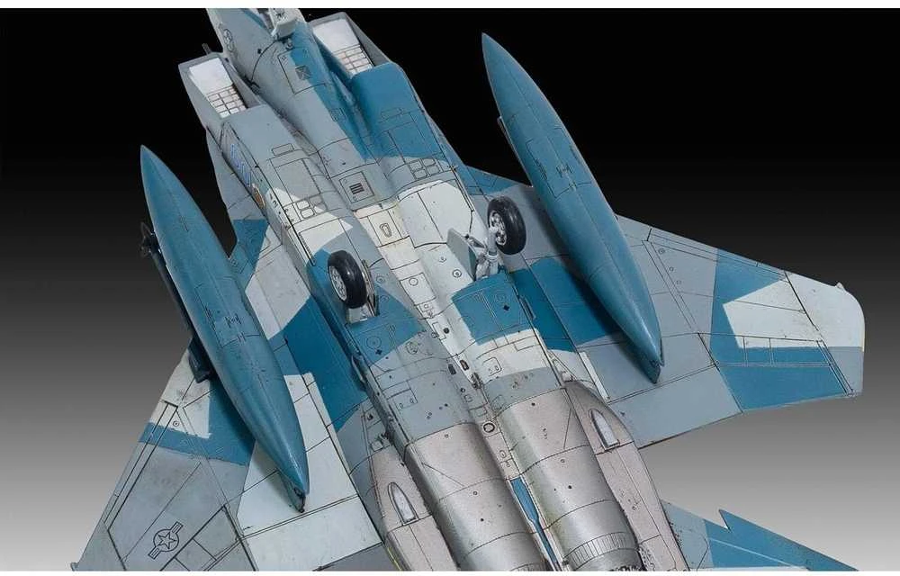 Revell Boeing F-15C Eagle 1/72 plastikinis lėktuvo rinkinys