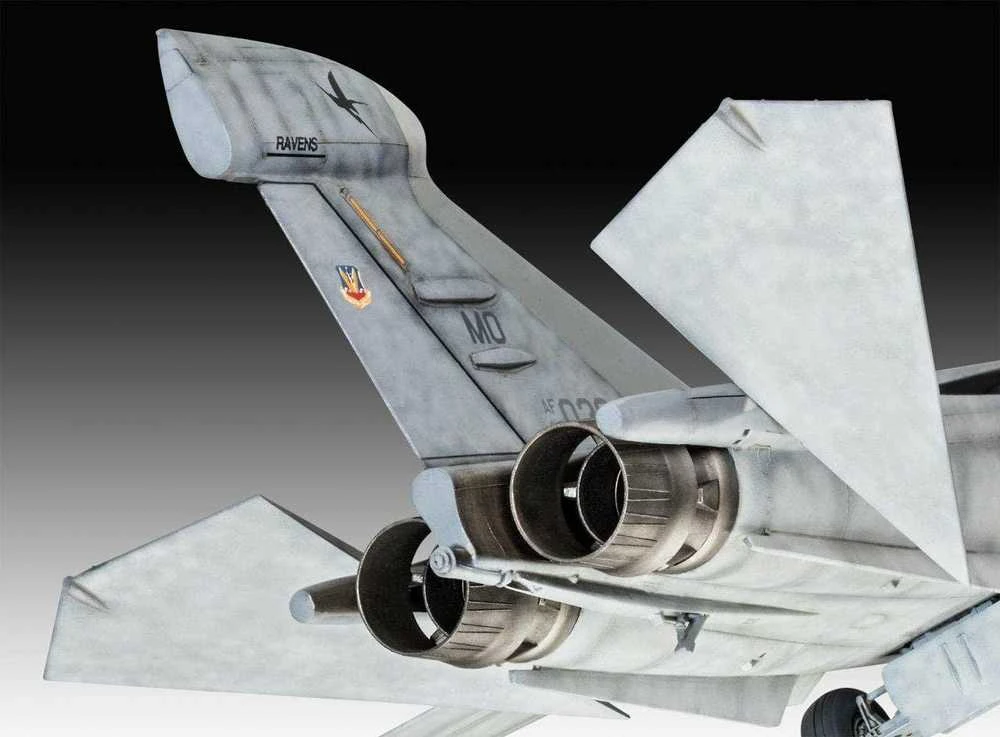 Revell EF-111A Raven - PLASTIKINIS modeliavimo rinkinys