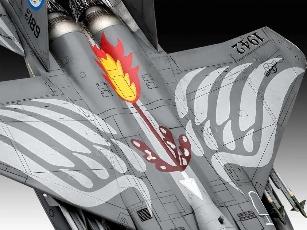 Revell F-15E Strike Eagle 1/72 plastikinis lėktuvo modelis