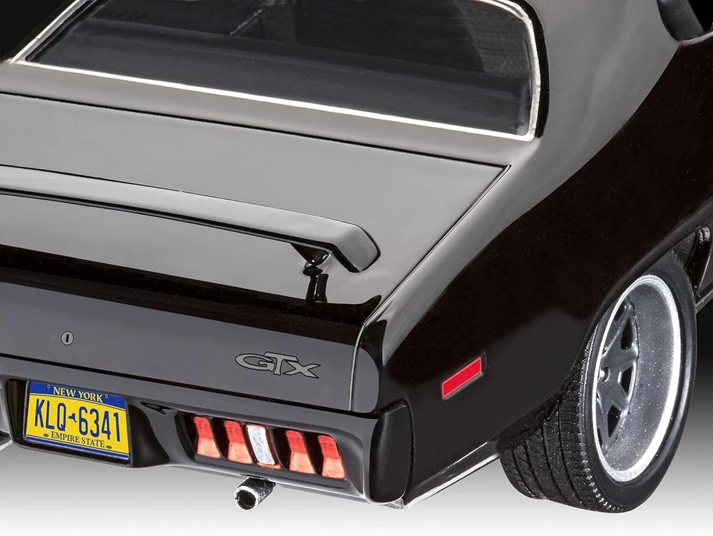 Revell „Greiti ir įsiutę“ Dom 1971 Plymouth GTX 1:24 plastikinis modelis 12+
