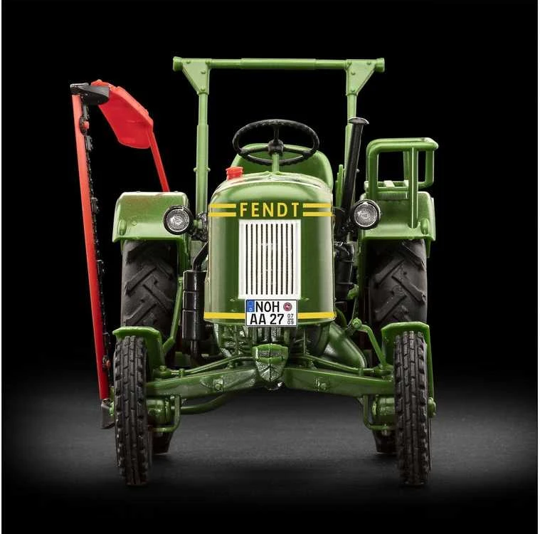 Revell Fendt F20 Dieselroß traktoriaus modelis 1/24 (Click System)