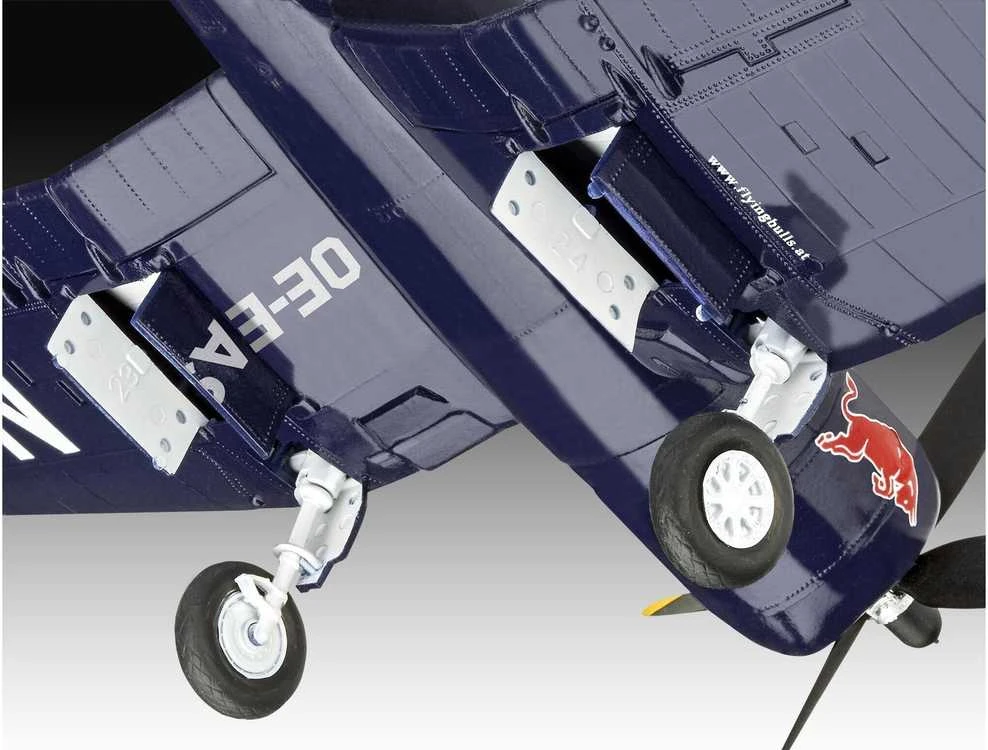 Revell Flying Bulls F4U-4 Corsair dovanų rinkinys 1/48 su dažais