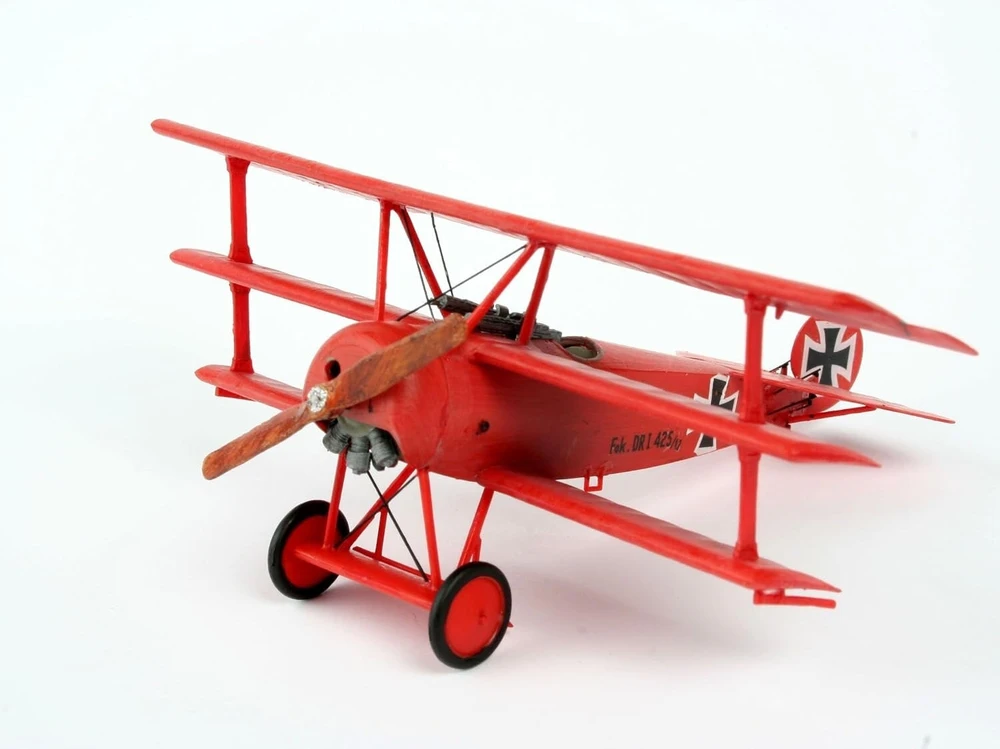 Revell Fokker Dr.1 triplano surenkamas modelis 1/72 – dovanų rinkinys