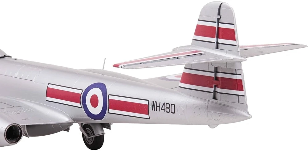 Revell Gloster Meteor F.8 1:32 plastikinis lėktuvo surenkamas modelis 42,2 cm