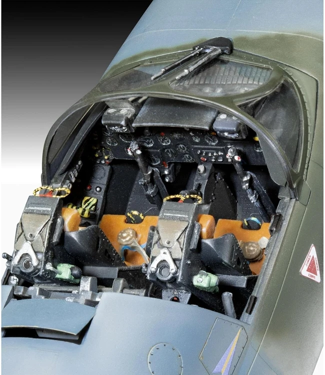 Revell Hawker Hunter T.7/T.7A surenkamas lėktuvo modelis 1/32 03786