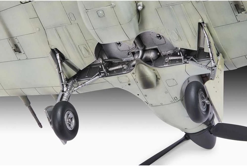 Revell Hawker Sea Hurricane Mk.IIC 1/32 plastikinis lėktuvo modelis surinkimui