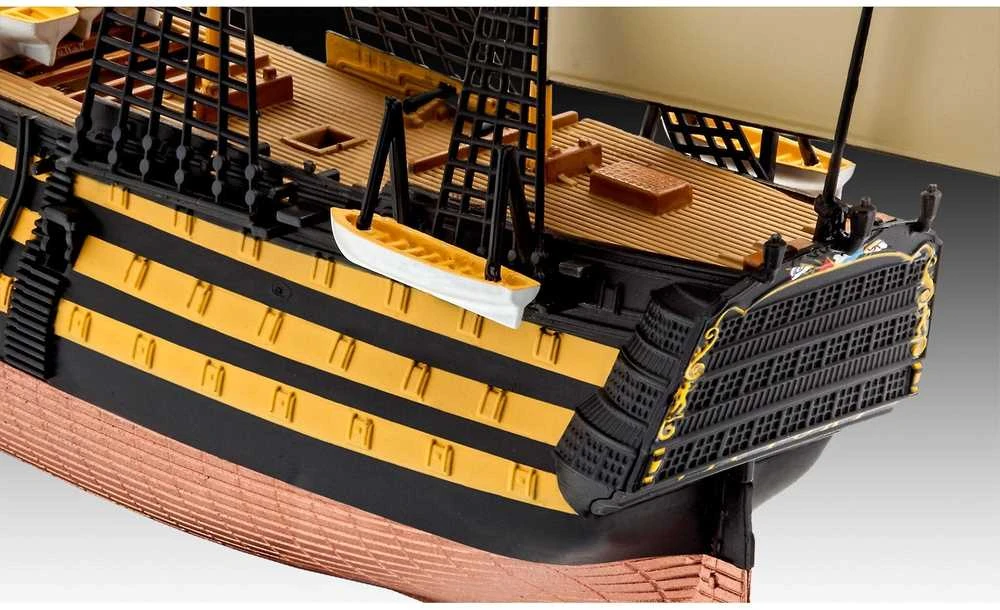 Revell HMS Victory 1/450 laivo modelio dovanų rinkinys su dažais ir klijais