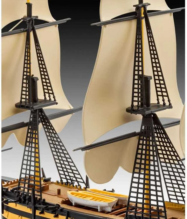Revell HMS Victory 1/450 laivo modelio dovanų rinkinys su dažais ir klijais