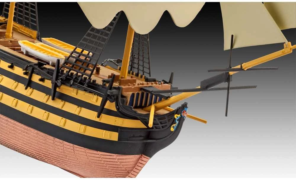 Revell HMS Victory 1/450 laivo modelio dovanų rinkinys su dažais ir klijais
