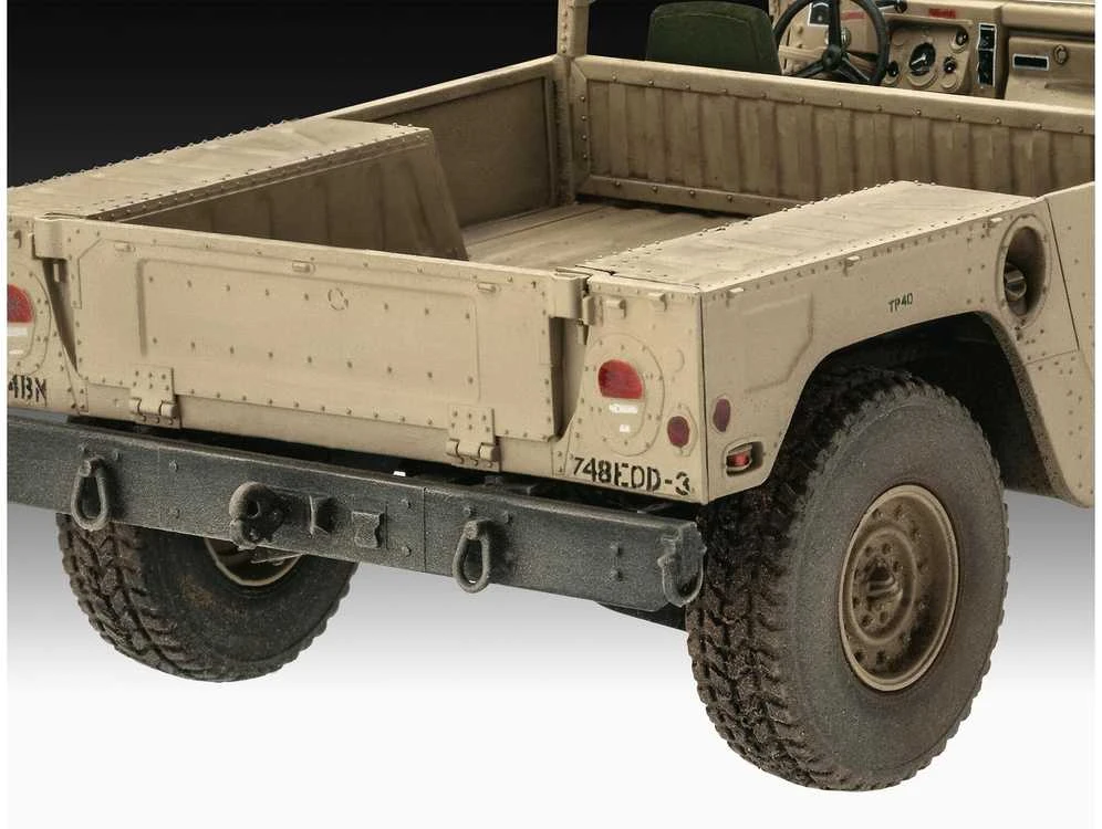 Revell Hummer HMMWV M1097A2 1/35 plastikinis surinkimo rinkinys