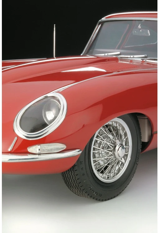 Revell – Jaguar E-Type Limited Edition, 1/8, 07717