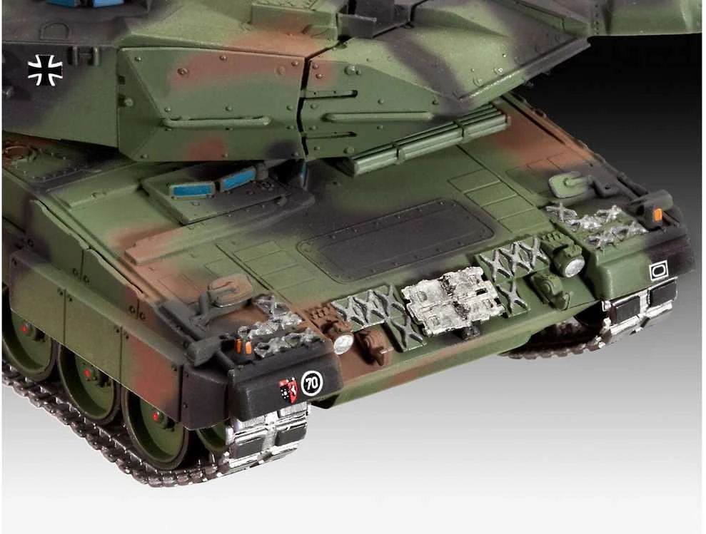 Revell Plastikinis modelis Leopard 2A6/A6M 1:72, rudas