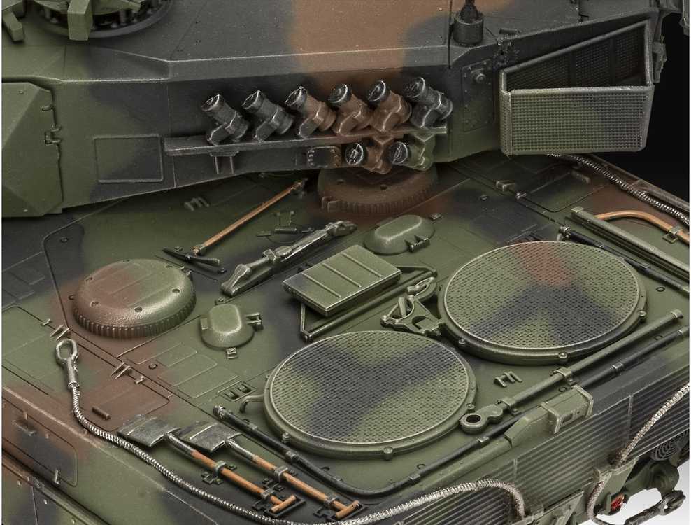 Revell Leopard 2A6MA2 1/35 dovanų rinkinys „70 metų Bundeswehr“