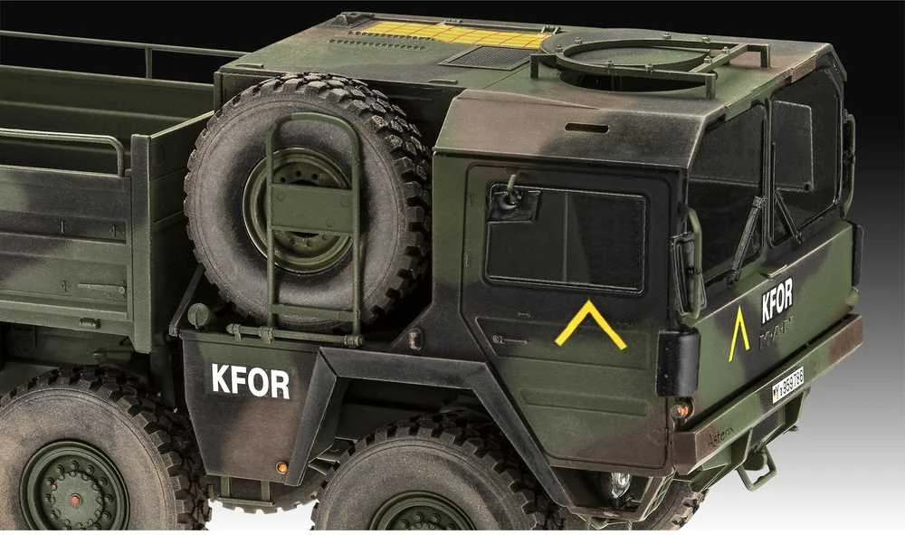 Revell MAN 10 t Milgl 8x8 karinis sunkvežimis 1:35 (03367)