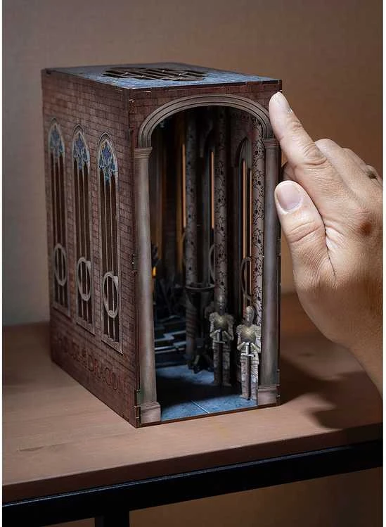 Revell medinis konstruktorius Geležinis sostas (House of the Dragon)