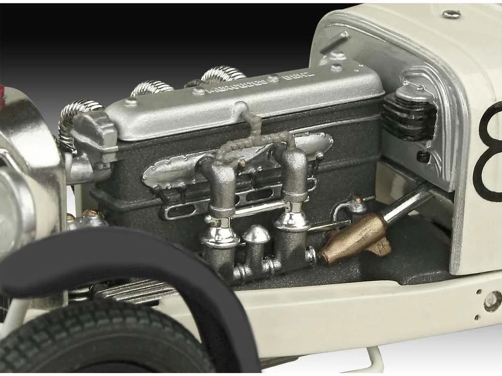 Revell Mercedes-Benz SSKL mastelis 1:32 plastikinis surinkimo rinkinys (07737)