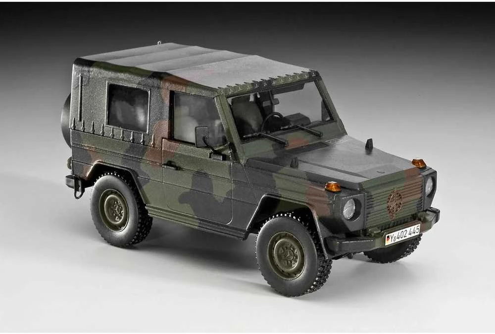 Revell Mercedes-Benz Wolf 1/35 surenkamas modelis dovanų rinkinys