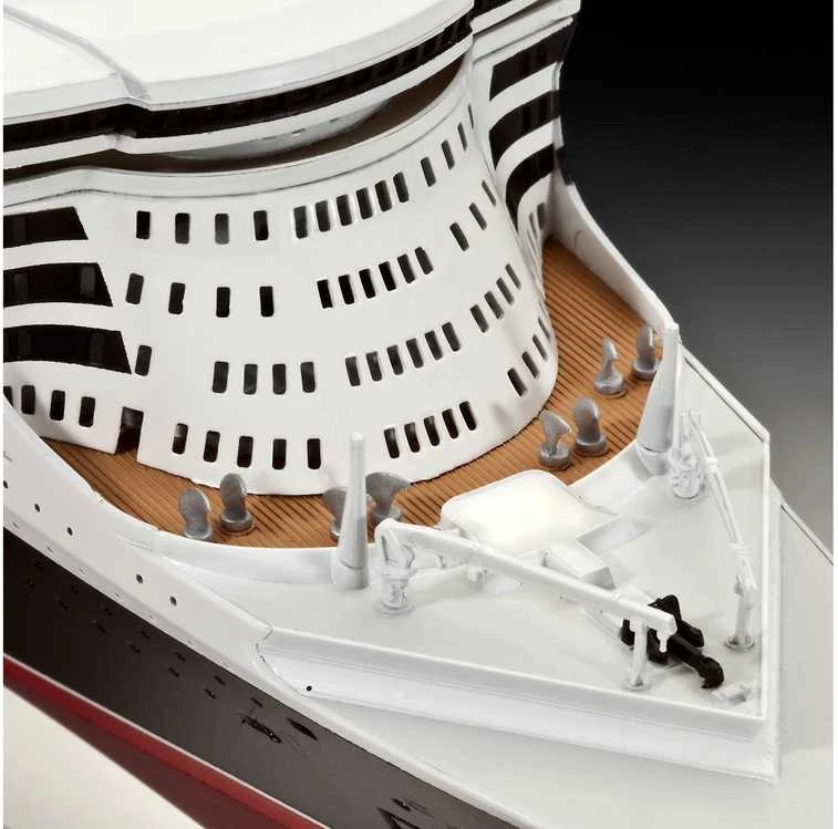Revell Queen Mary 2 laivo modelis 1:700, plastikinis surinkamas, 49,4 cm