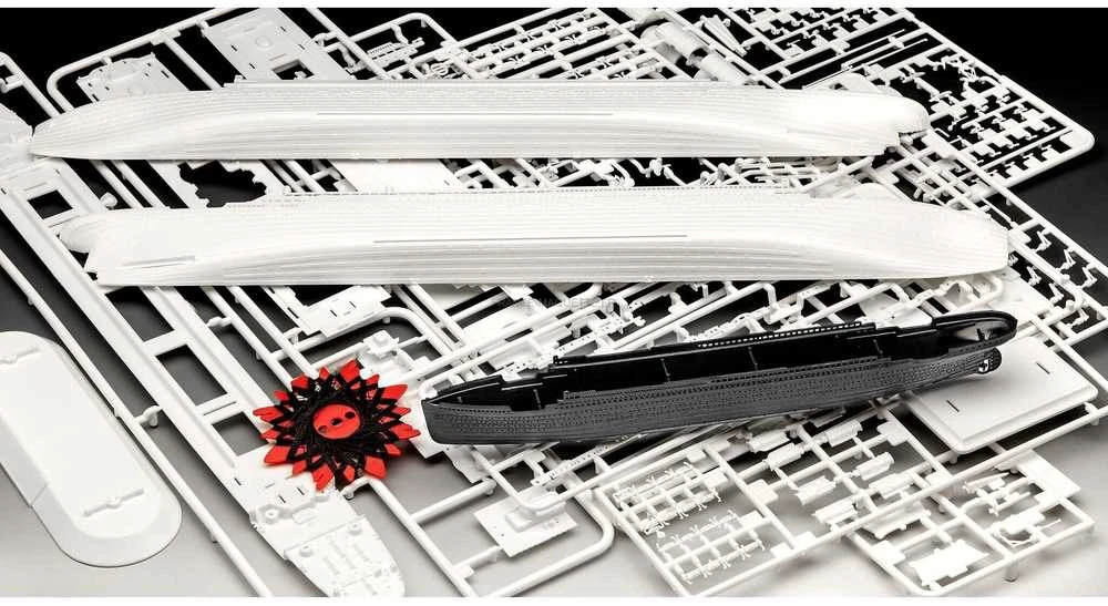 REVELL rinkinys dovanų klijuojamo laivo modelio Titanikas 1:12, 05727