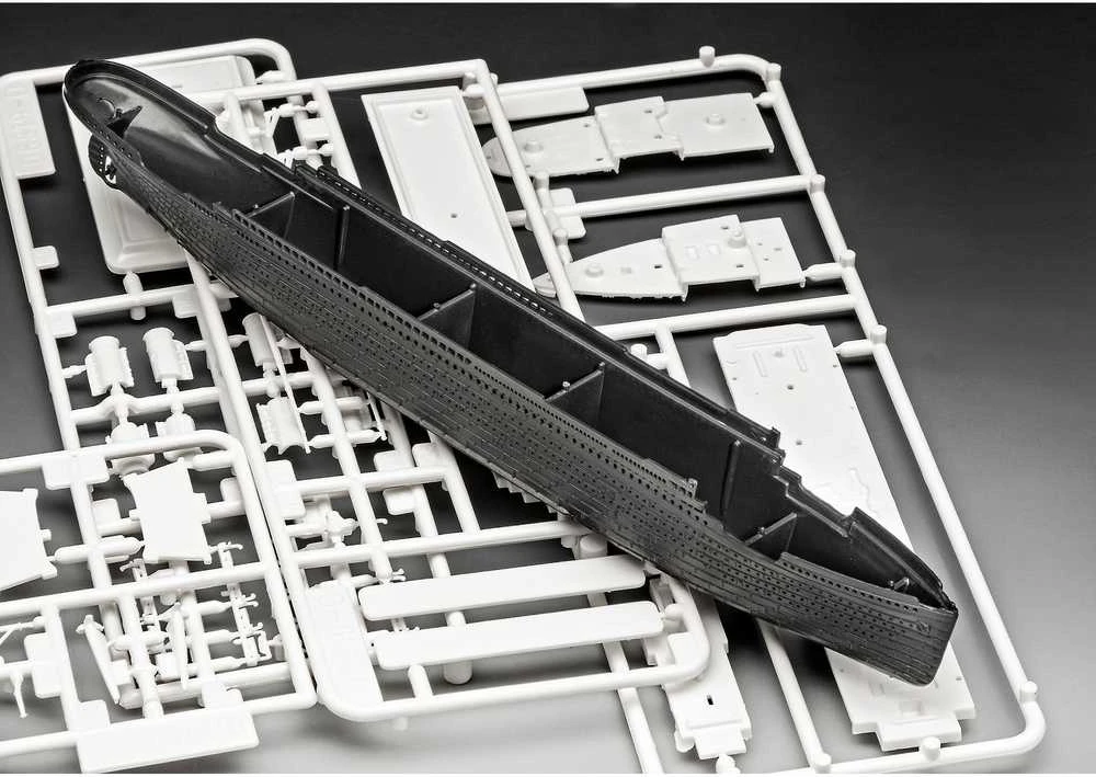 Revell RMS Titanic dovanų rinkinys, plastikinis modelis 1:1200