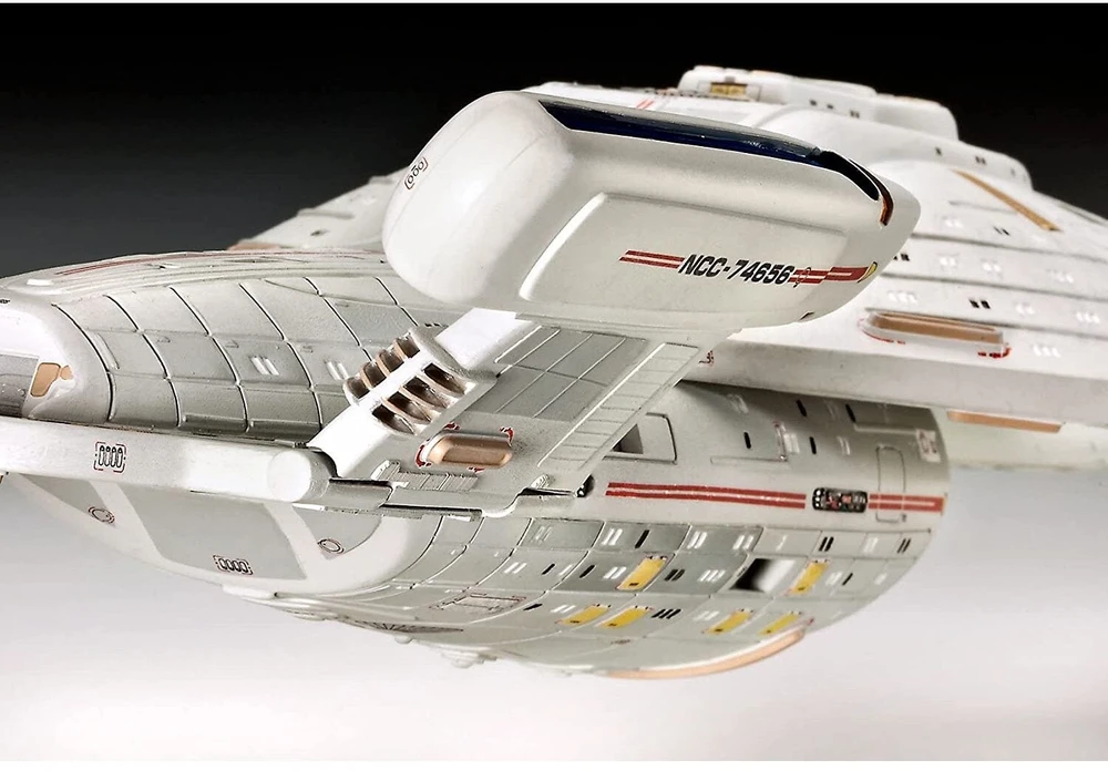 Revell Star Trek U.S.S. Voyager plastikinis modelis 1/670 surinkimui