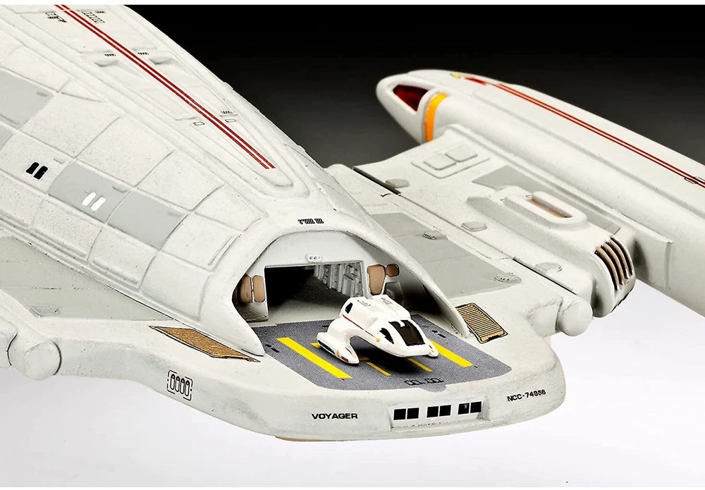 Revell Star Trek U.S.S. Voyager plastikinis modelis 1/670 surinkimui