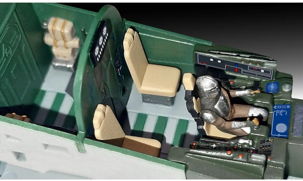 Revell Star Wars Mandalorietis Razor Crest plastikinis modelis 1/72 su Grogu
