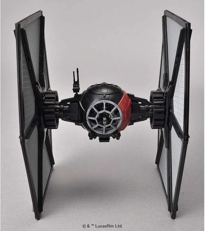 Revell Star Wars Pirmojo Ordino Specialiųjų pajėgų TIE naikintuvas 1/72
