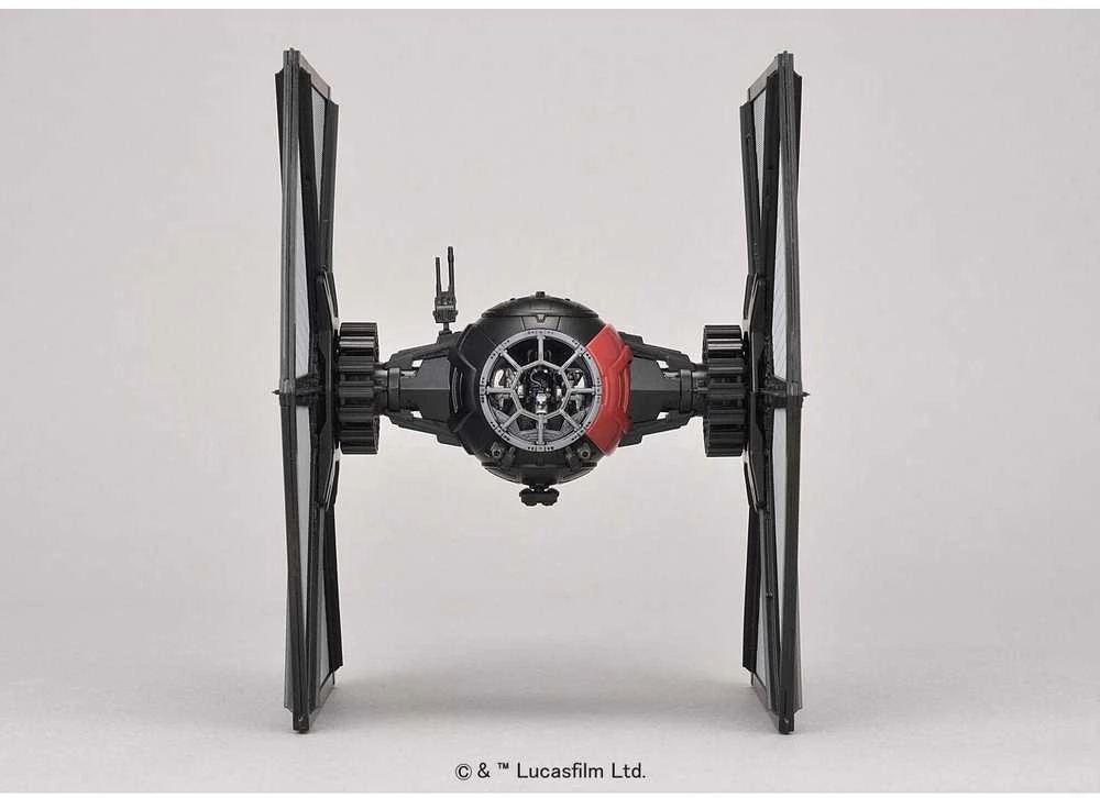 Revell Star Wars Pirmojo Ordino Specialiųjų pajėgų TIE naikintuvas 1/72