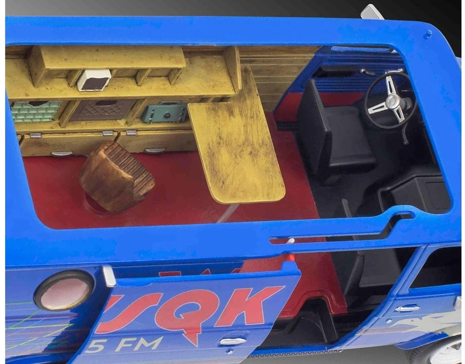 Revell Stranger Things GMC Squawk Van 1/25 surenkamas modelis rinkinys