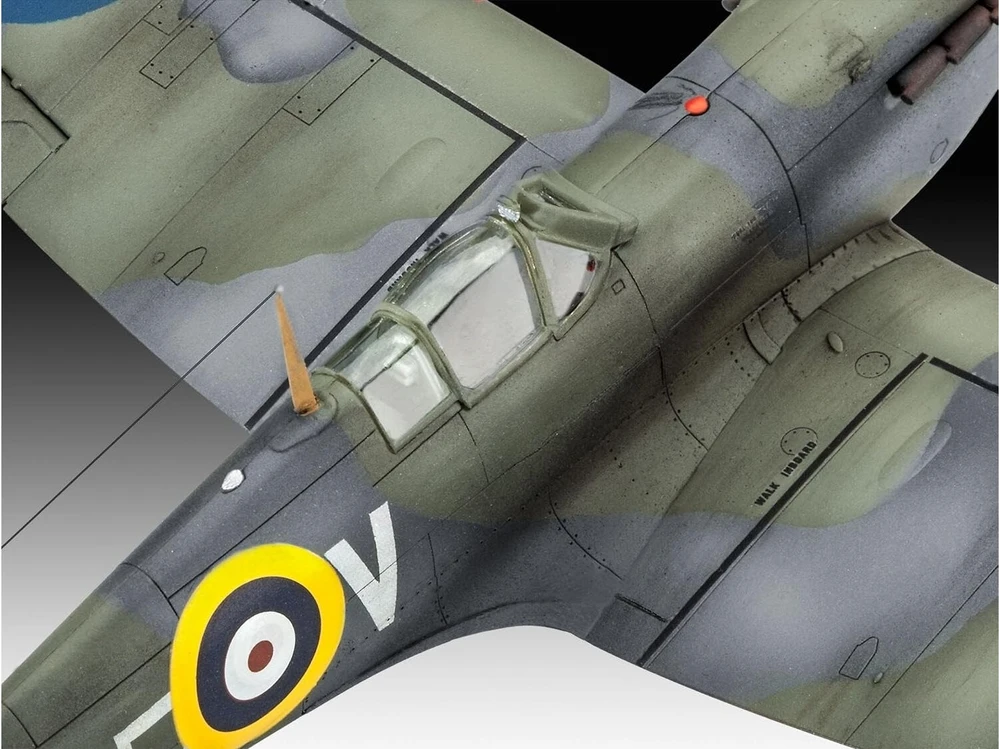 Revell Supermarine Spitfire Mk IIa dovanų rinkinys – modelis 1:72