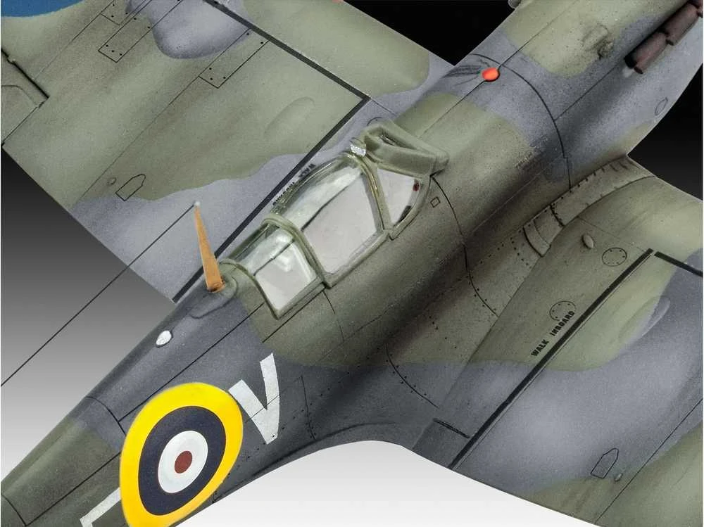 Revell Supermarine Spitfire Mk.IIa 1/72 plastikinis surinkimo rinkinys